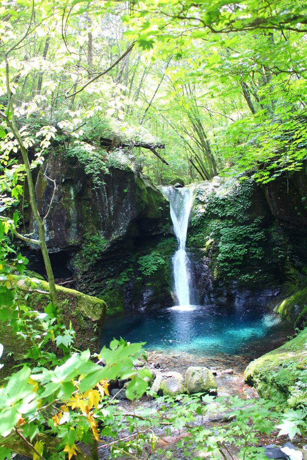 おしらじの滝