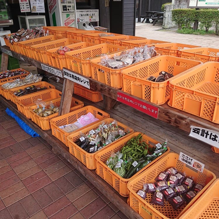 たかはら森林組合「森林の駅」直売所