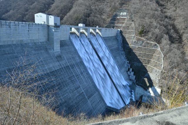 湯西川ダム