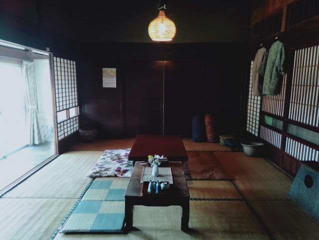 雑穀農家のパンと宿　月noco