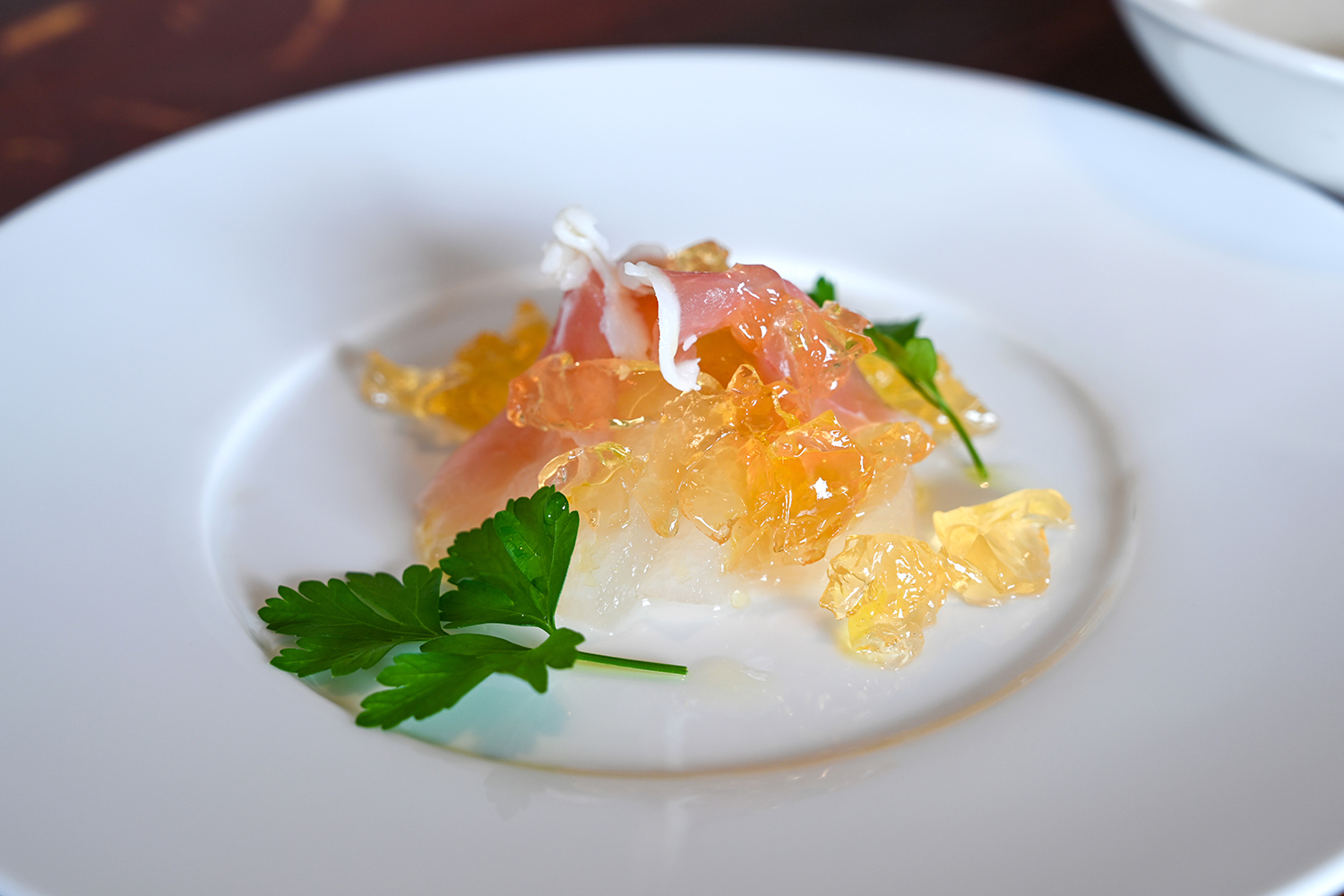 梨のコンポートと生ハム レモンのジュレ〜