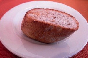 自家製のクルミパン