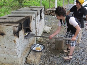 ピザを焼く